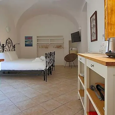 Piazza Campidoglio 3 فندق
